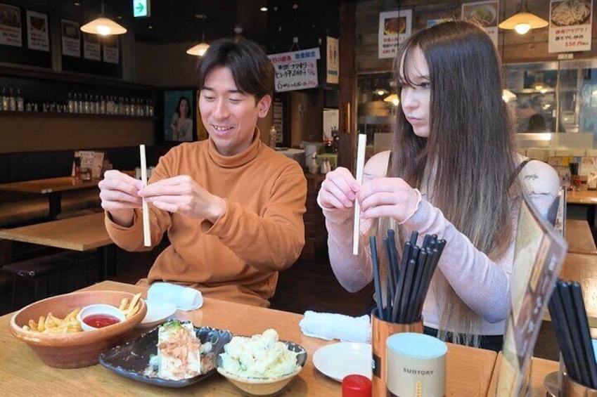 Tokyo: Learn the Art of Chopsticks in a Cozy Izakaya!