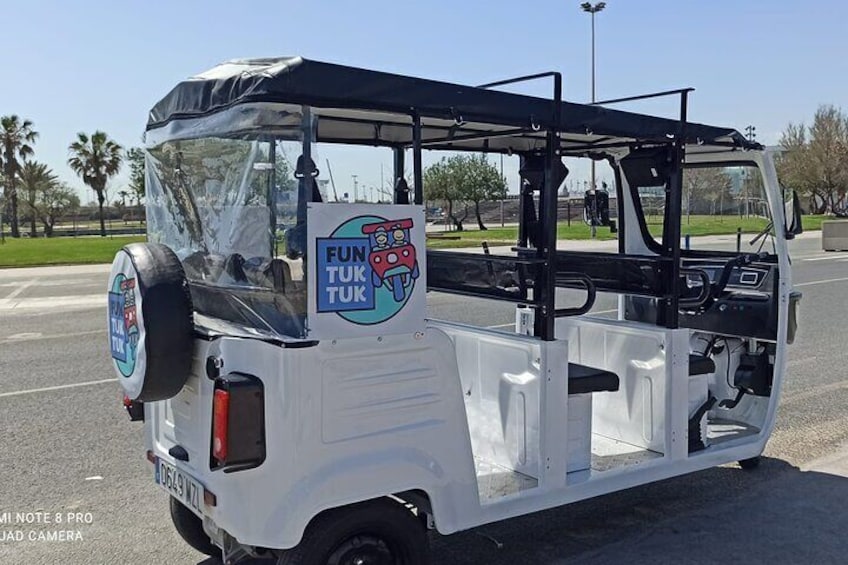 Private TukTuk Tour 2 Hours of Valencia