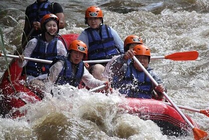 VIAJE DE UN DÍA Ubud Adventure Rafting en aguas bravas ATV con almuerzo 