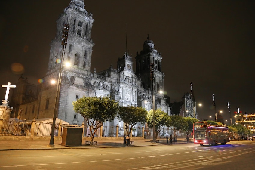 Night Tour of Mexico City in a Double-Decker Bus