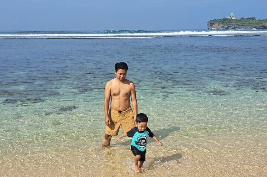 From Yogyakarta: Canoe & Swim at Sadranan Beach – Hidden Paradise
