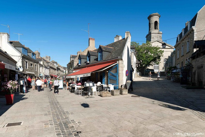 Picture 2 for Activity Concarneau: guided tour of the town center, walled city, history & landscapes