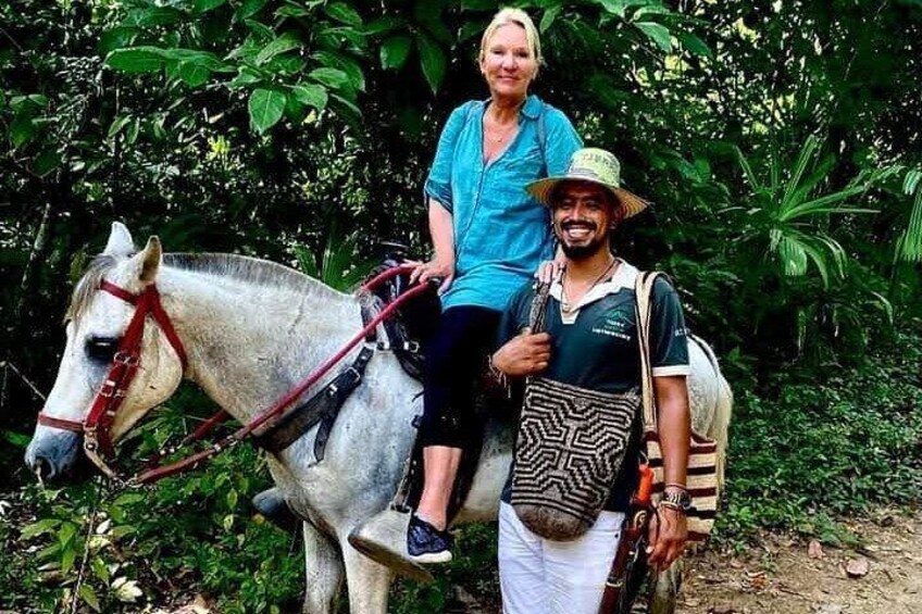 DOÑA Margo who came with her children to tour the mountains, traveling by cruise in the Caribbean chose Tierra Nativa
