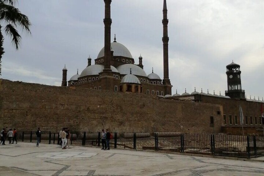 Cairo Full Day Coptic to El Moaz Street Tour