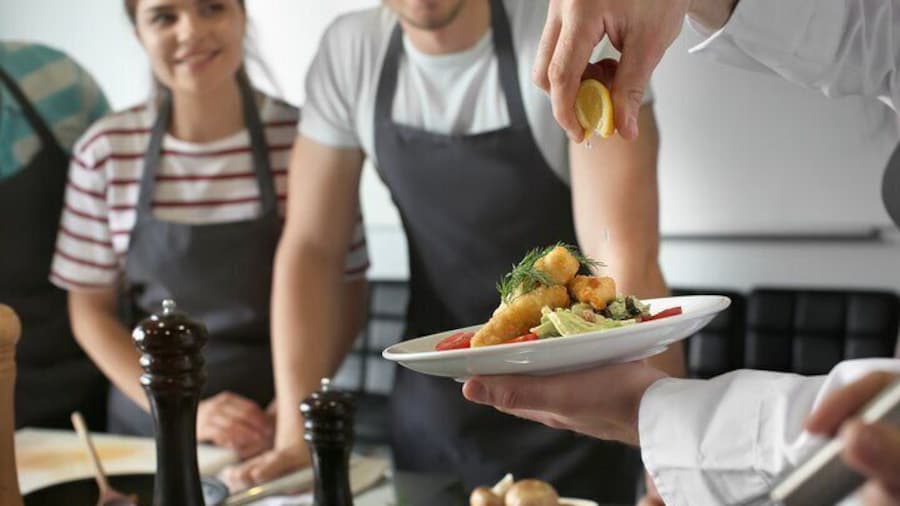 The London Cooking Class and 5 Course Dinner