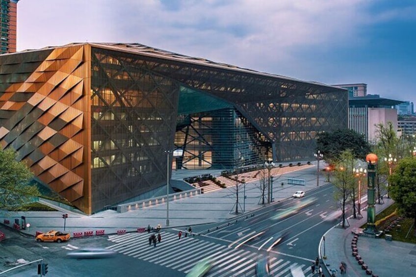 Chengdu City Walking Tour with Food and Culture Stops
