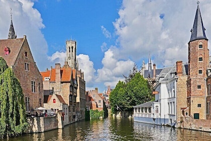 Privétour Brugge 10 proeverijen vanuit Parijs per minibus