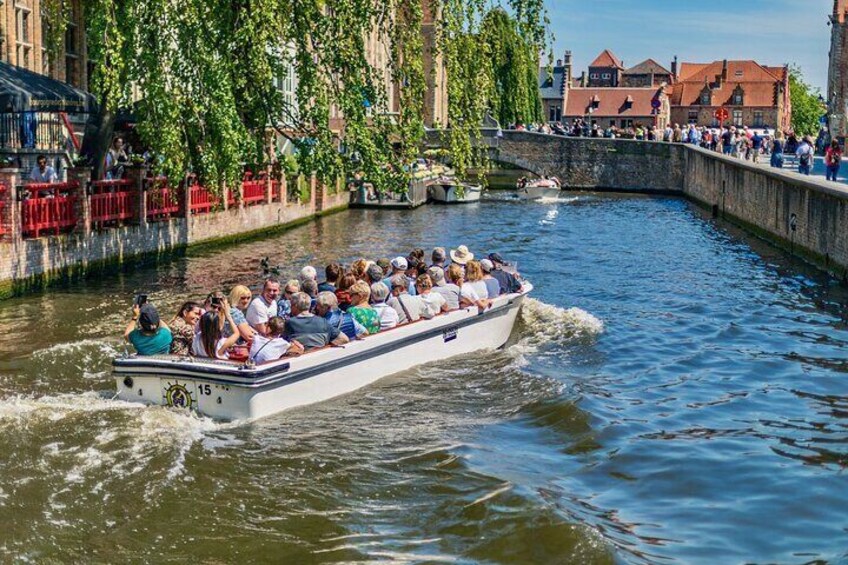 Bruges Highlights and Hidden Gems Small-group Day Trip from Paris by Minivan