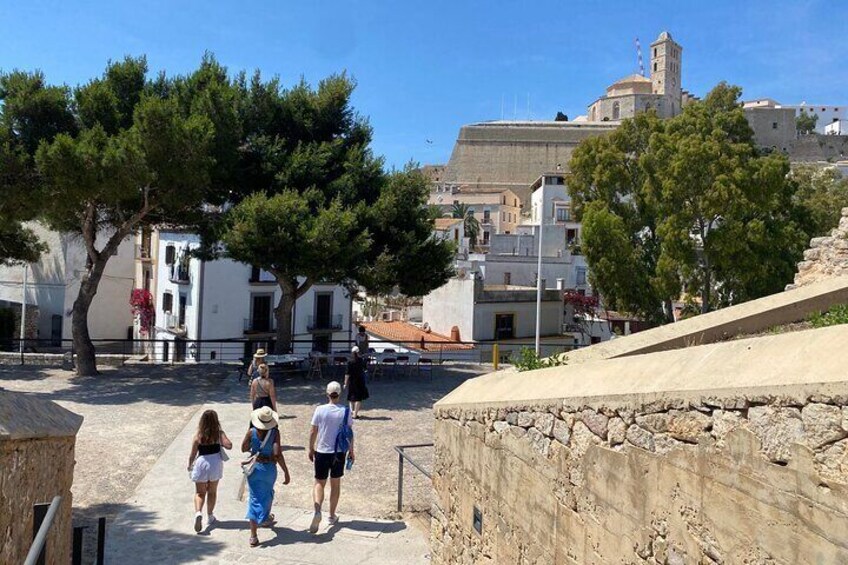 Guided Night Tour of Dalt Vila Ibiza with Copa de Sangría