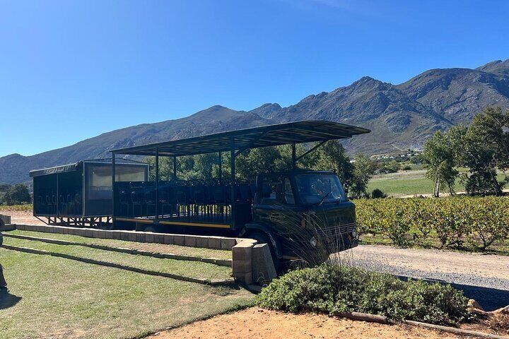 Private Stellenbosch and Franschhoek Wine Tour with Tram Ticket