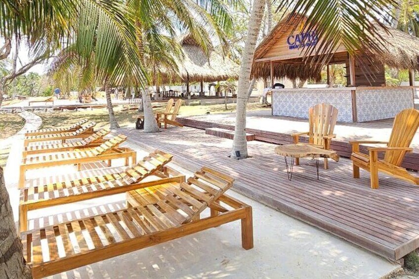 Luxe Beach Club At Rosario Islands Italian Vibes