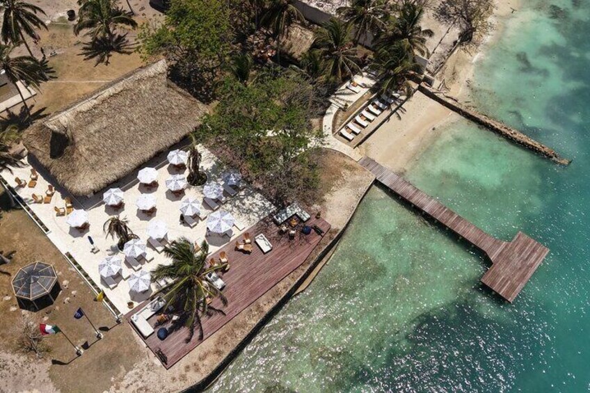 Luxe Beach Club At Rosario Islands Italian Vibes