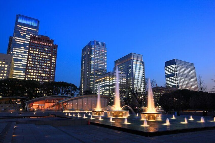 Nighttime serenity at Wadakura Fountain, Kokyo Gaien Garden.