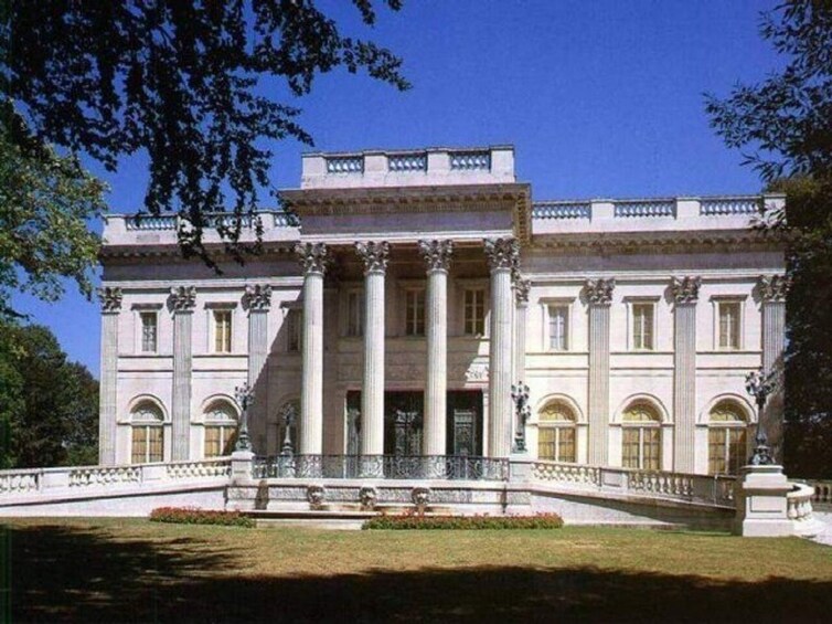 The Breakers,Marble House&Downtown Newport 1-Day Tour