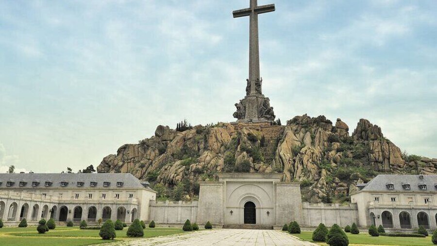 Madrid Valley of the Fallen and Monastery Trip