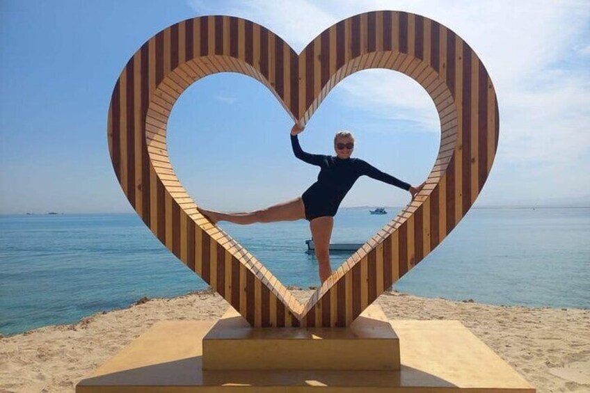Unwind on soft sandy beaches and soak up the Egyptian sunshine.