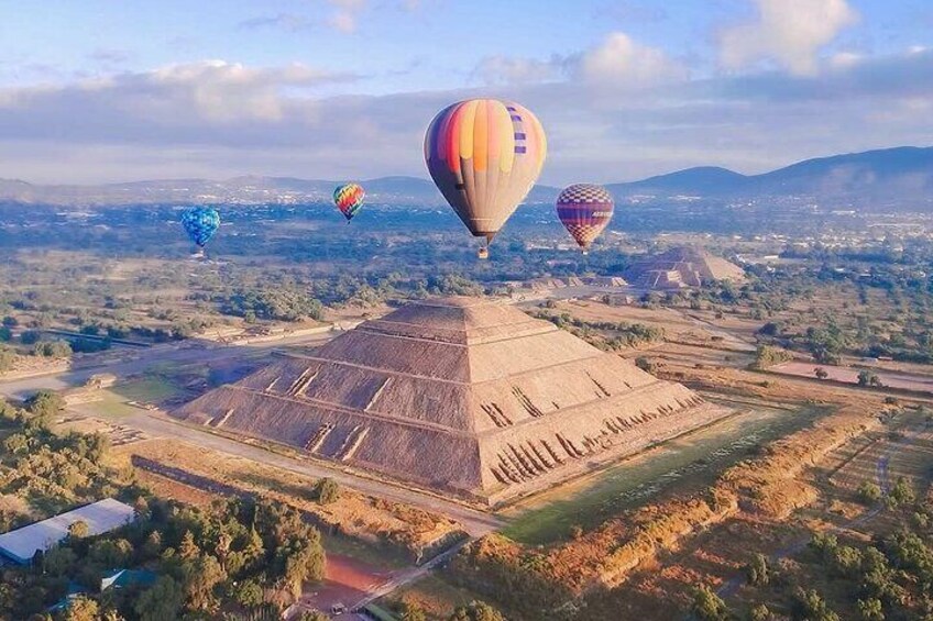 Balloon Flight Breakfast in Cave or Buffet, Brewery