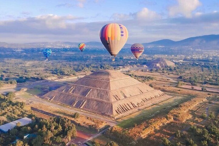Balloon Flight Breakfast in Cave or Buffet, Brewery