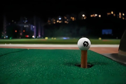 3Hour Golf Package for Two with Western Snack Combo