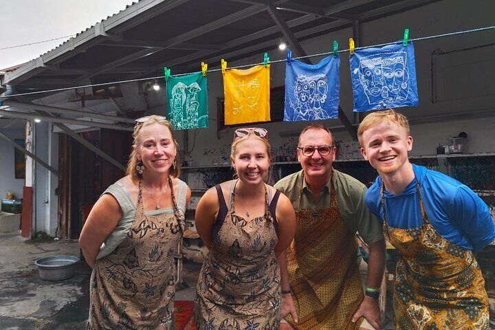 Yogyakarta Heritage Tour and Batik Workshop