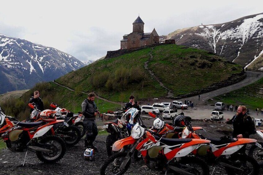caucasus-enduro.com
