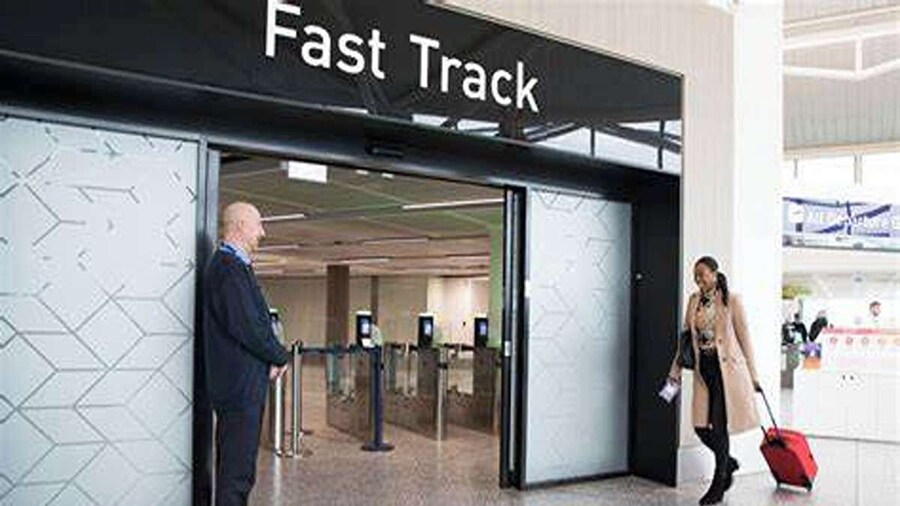 Hanoi (NoiBai Airport): First Class Fast Track