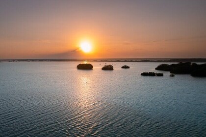 Tour Dawn Private Tour of the Lagoon of Bacalar