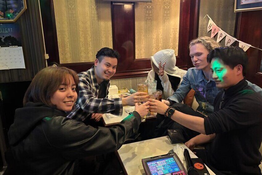 Hidden Bites and Nights Tour with local guide near Shibuya