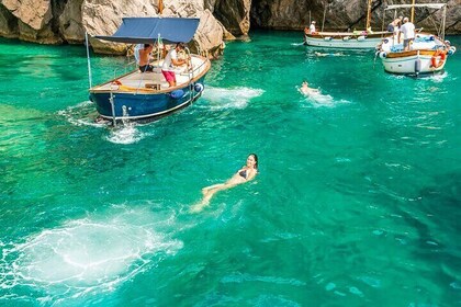 Boat tour to Positano, Amalfi and optional Emerald grotto