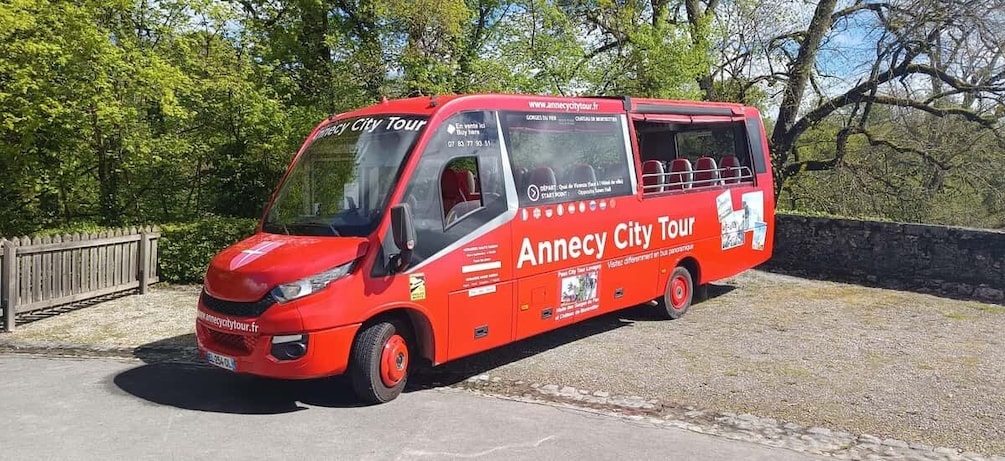 Picture 5 for Activity Tour of Annecy by convertible bus