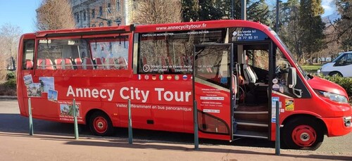 Tour of Annecy by convertible bus