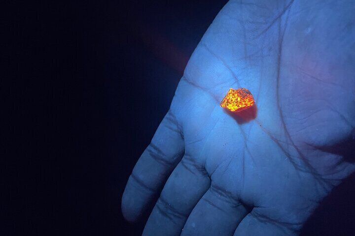 Calcite can glow from orange to red
