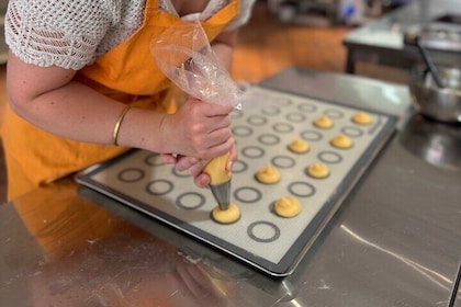 Aix en Provence Choux Clase de pastelería y champán con chef