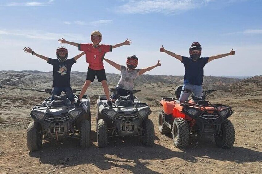  Quad Agafay camel ride, swimming pool, dinner and show.