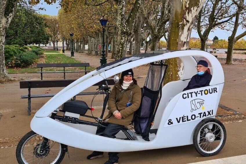 Private Discovery of Montpellier by Bike-Taxi