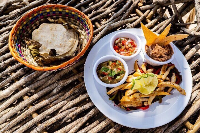 buffet-lunch-cozumel-unlimited-open-bar-beach
