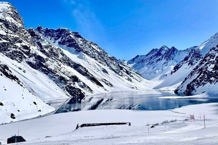 Tour 1 Day Portillo and Lagoon of the Inca from Santiago Picnic