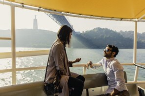 Lisbon - Hop-On Hop-Off buses and Boat