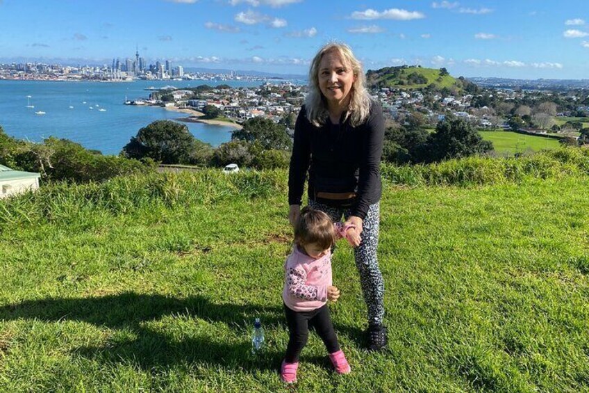 Private Sunrise Tour from Auckland Mount Eden and Hidden Gems