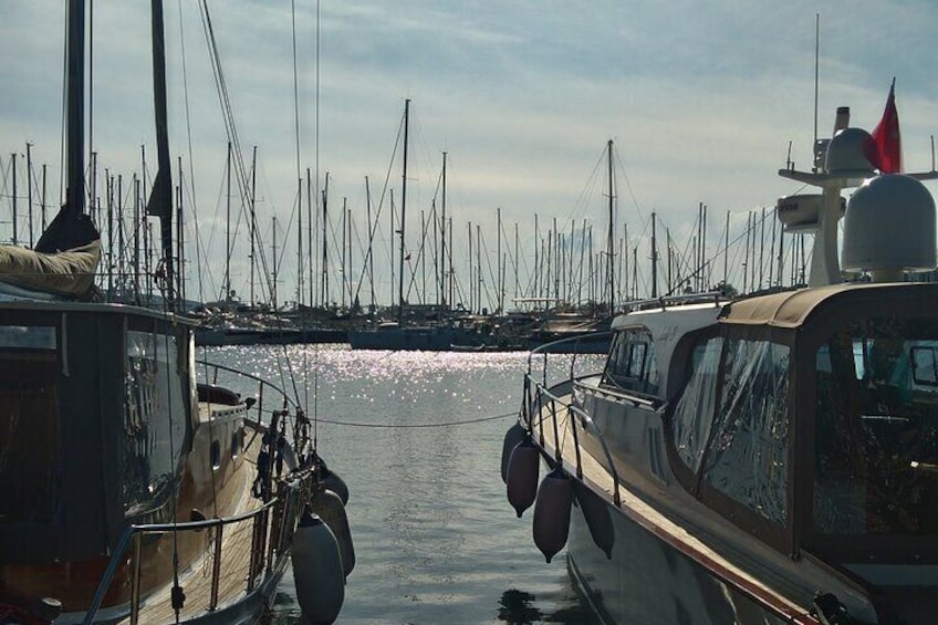 Bodrum Castle and Private Sunset Cruise with Meal