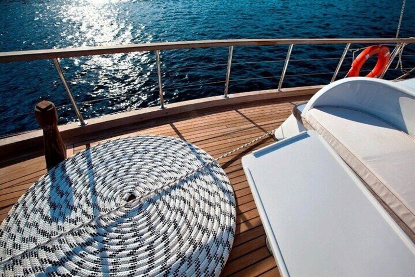 Bodrum Castle and Private Sunset Cruise with Meal 
