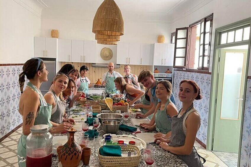 Group of attendees enjoying their cooking class