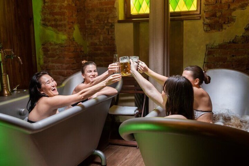 Nectar of Cleopatra Wine Bath with Jacuzzi for Two in Prague