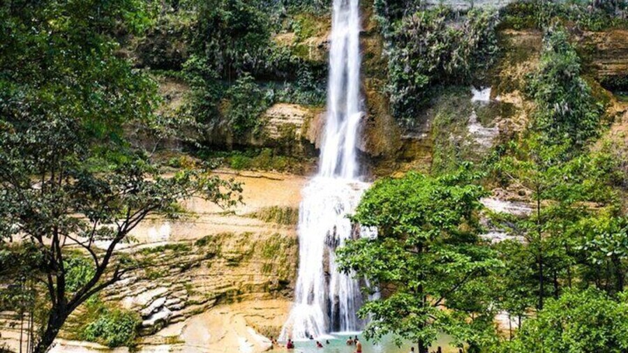 One of the highest Waterfall in Visayas, the Can-umantad Falls in Candijay, Bohol. Relax and connect with nature with the refreshing and the Beauty of the waterfall.
