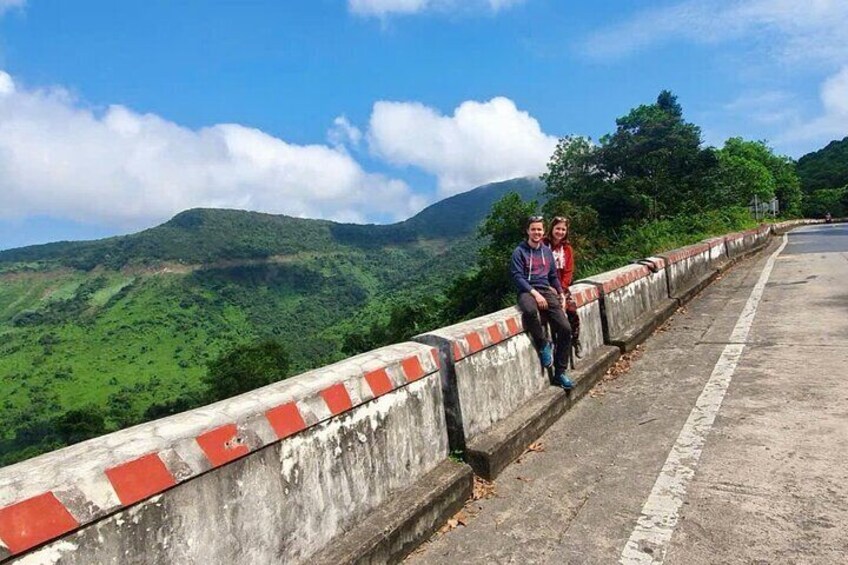 Hoi An Guided Bus Tour with 4 Stops from Hue