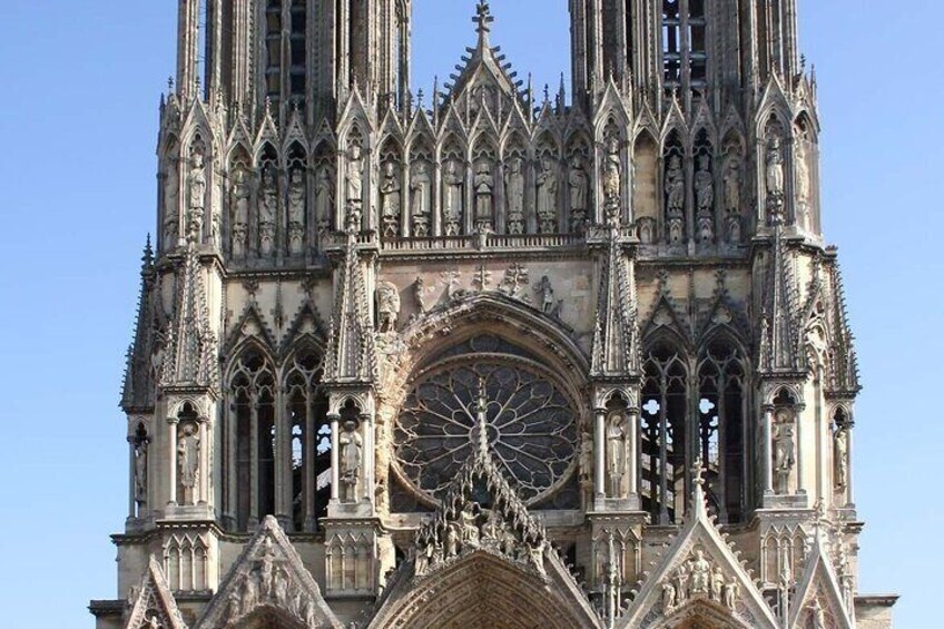 Veuve Clicquot and Reims Cathedral Private Champagne HalfDay Trip