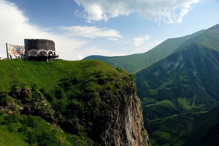 Guided Mountain and Monasteries Tour in Georgia