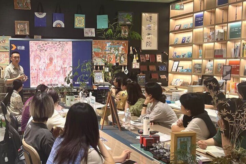 Hands On Dunhuang Paint Buddhist Cave Murals with Artist