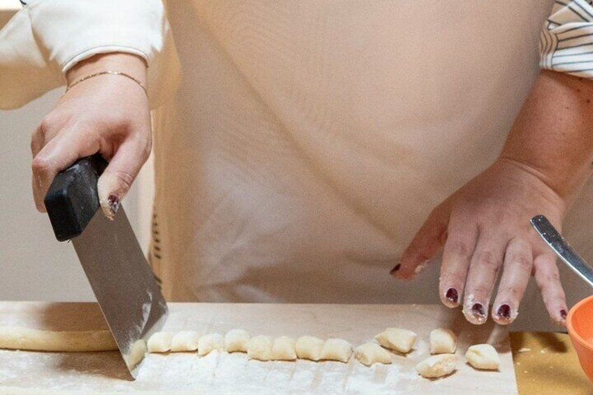 Come Na Vorta Pasta Tiramisu Cooking Class with Wine from Rome