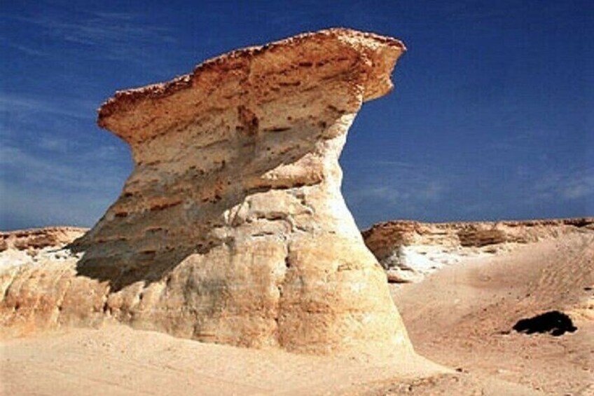 Qatar West Coast tour to Richard Serra Sculpture and Mushroom Rock Formation